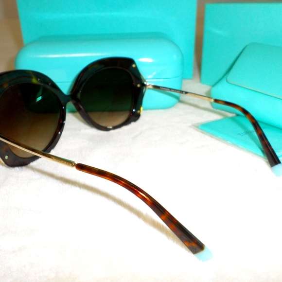 Tiffany&Co sunglasses in Tortoise Acetate with Brown Gradient Lenses New in box - Picture 4 of 6
